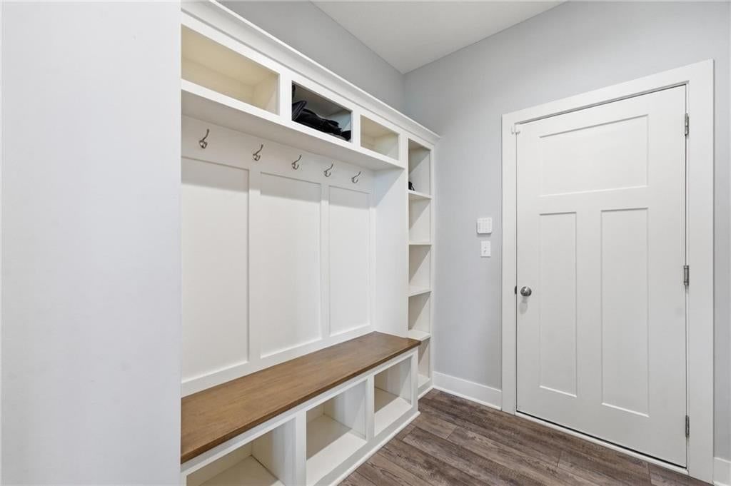 1504 Country Club Drive — photo 26