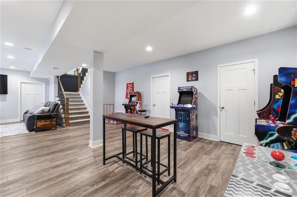 1504 Country Club Drive — photo 29