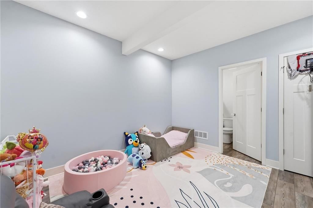 1504 Country Club Drive — photo 37