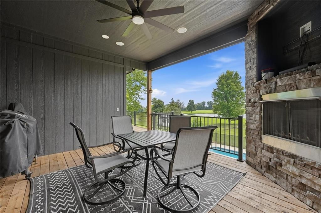 1504 Country Club Drive — photo 49