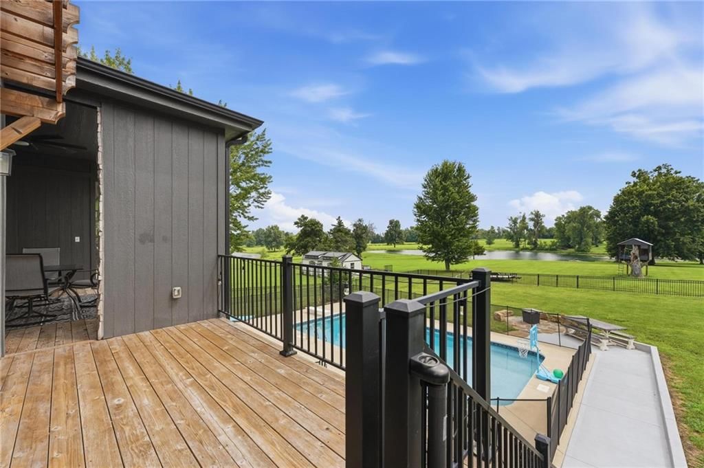 1504 Country Club Drive — photo 51