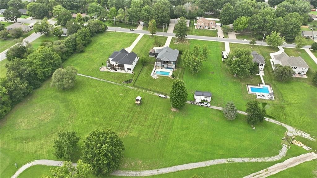 1504 Country Club Drive — photo 56