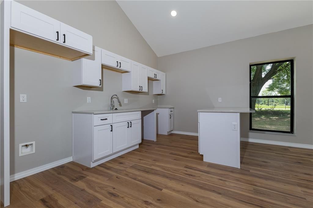 1616 E 20th Street — photo 12