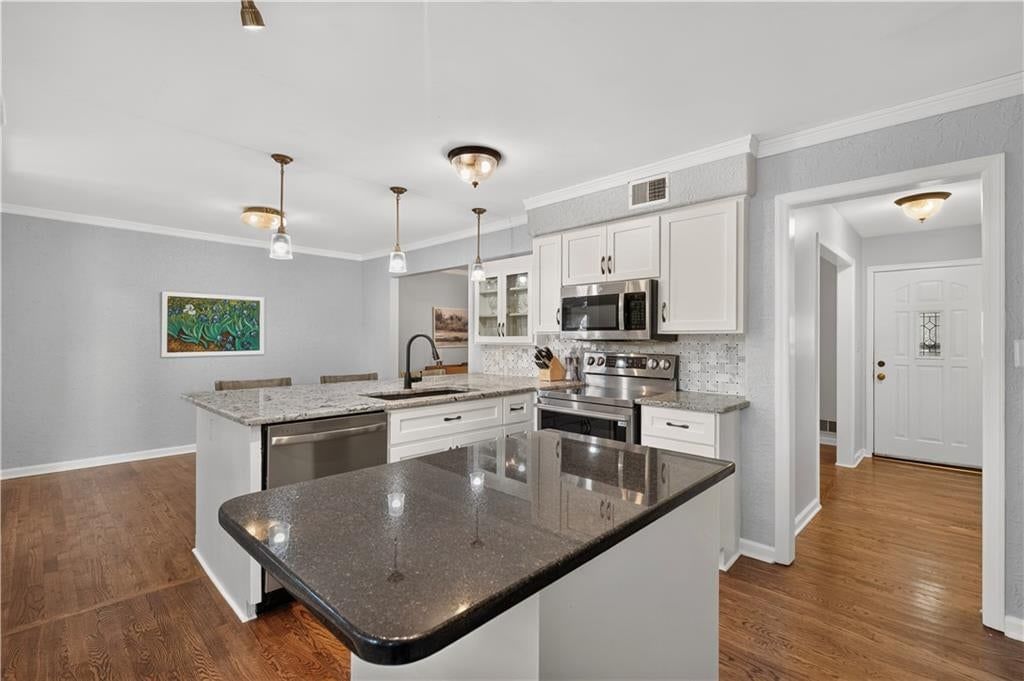 9980 MELROSE Street — photo 10