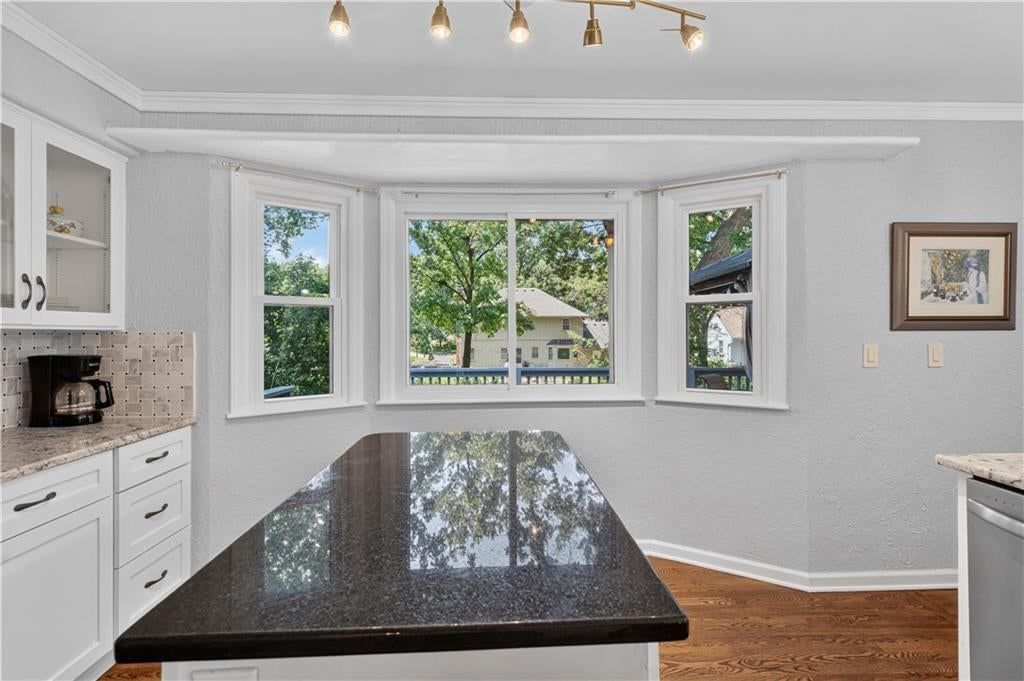 9980 MELROSE Street — photo 11