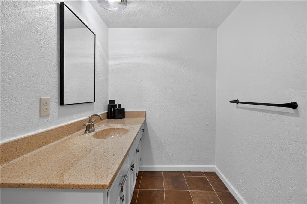 9980 MELROSE Street — photo 15