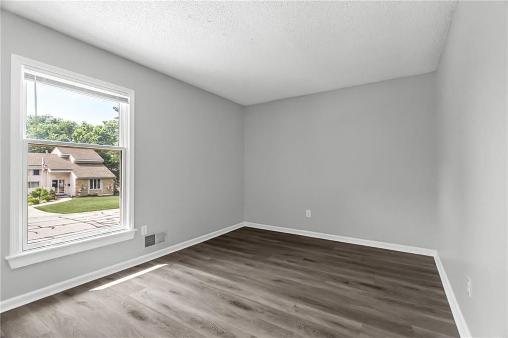 611 SW Murray Road — photo 14