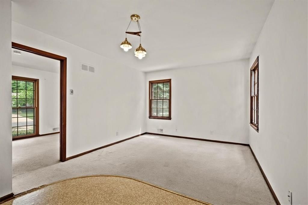 9516 Buena Vista Street — photo 17