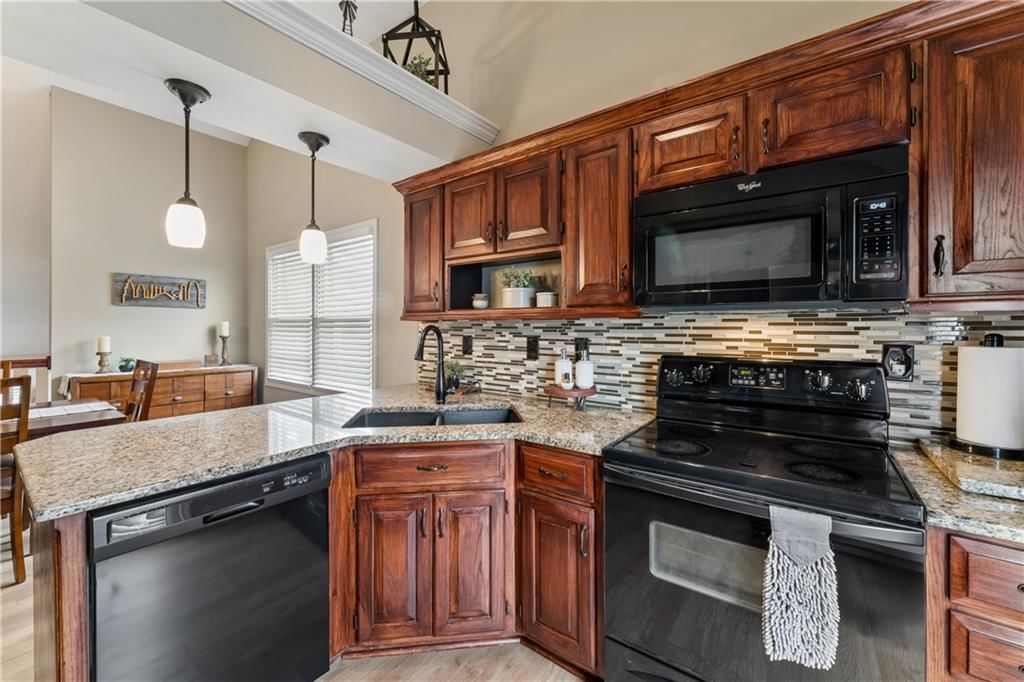 2017 Summerfield Court — photo 14