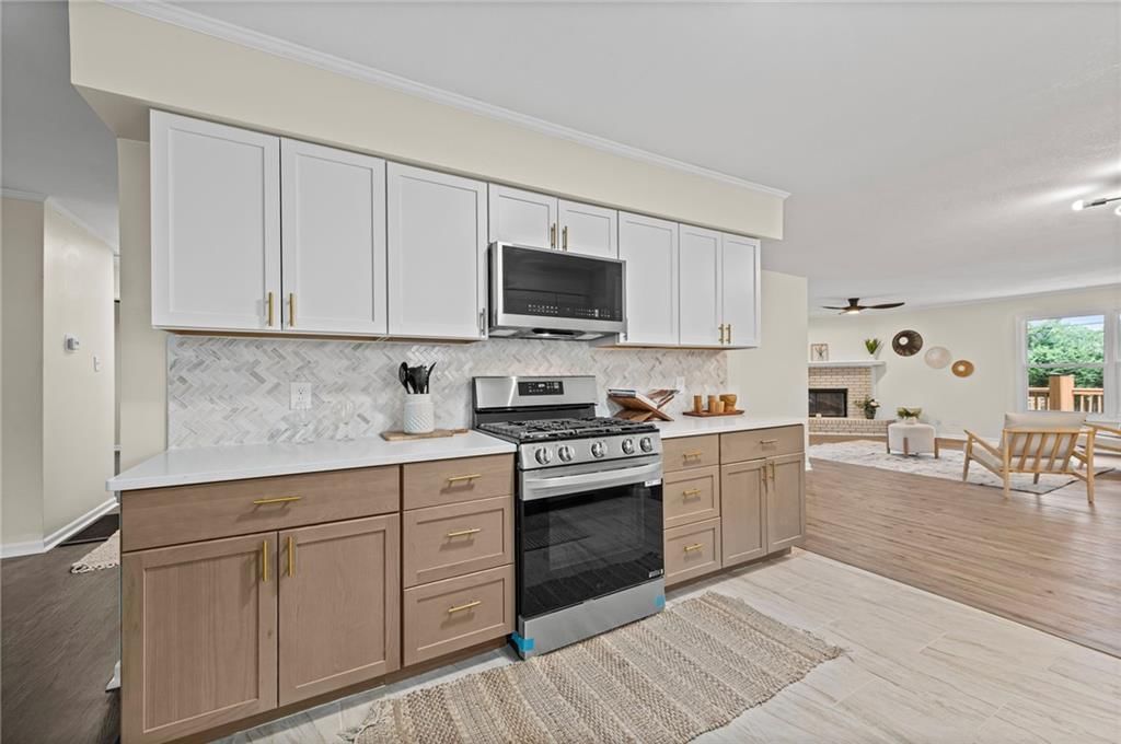 4504 Wood Avenue — photo 8