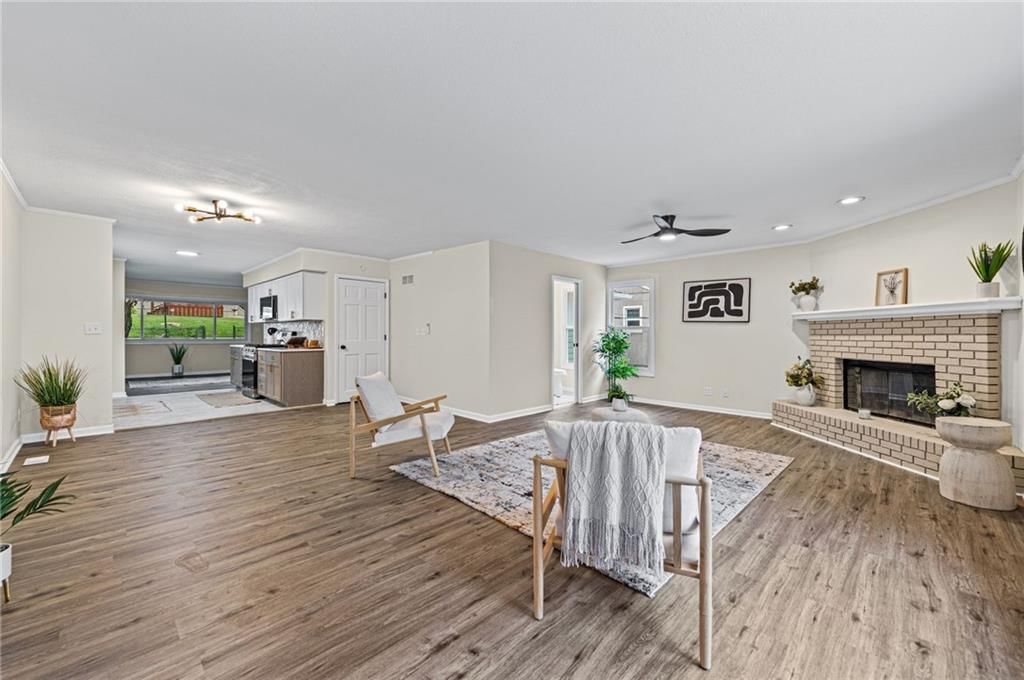4504 Wood Avenue — photo 12