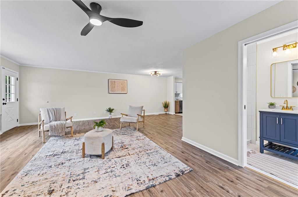 4504 Wood Avenue — photo 14