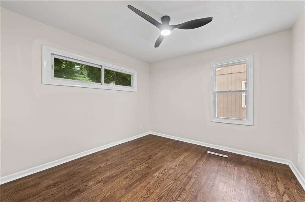 4504 Wood Avenue — photo 16