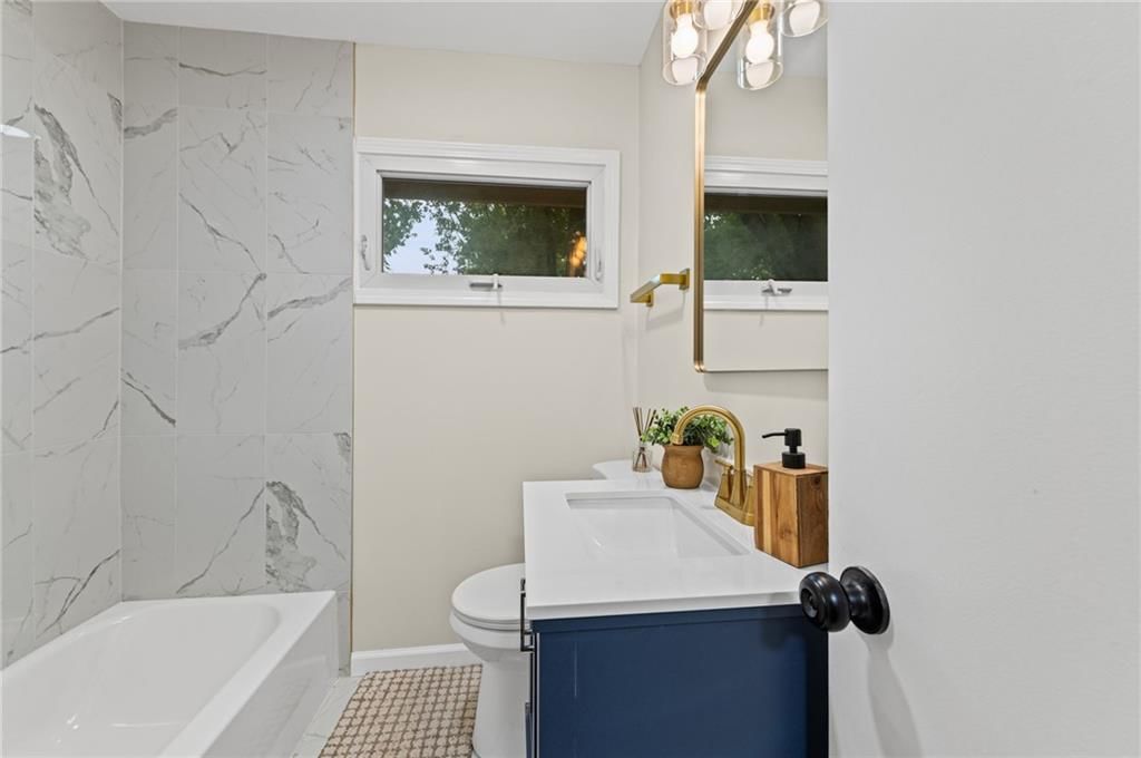 4504 Wood Avenue — photo 20