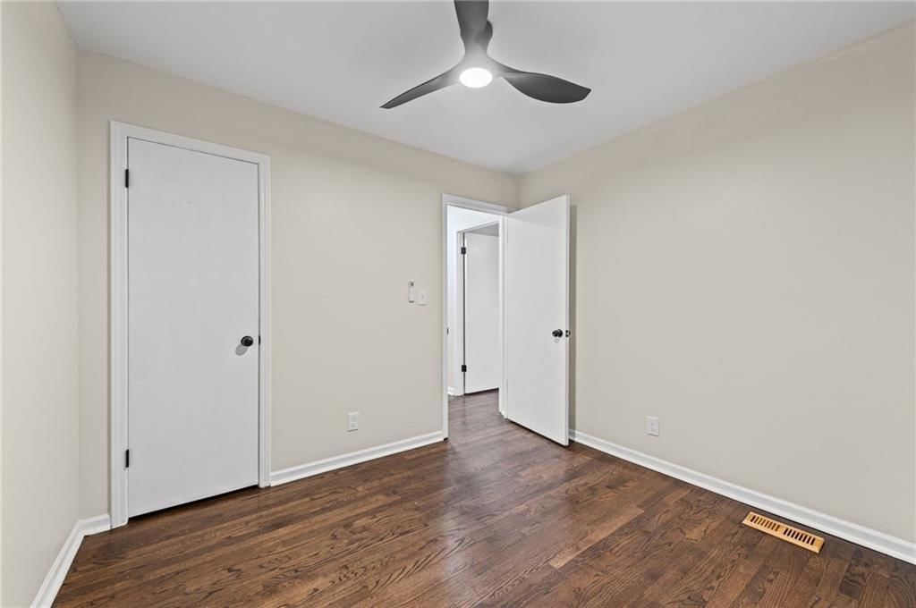 4504 Wood Avenue — photo 21