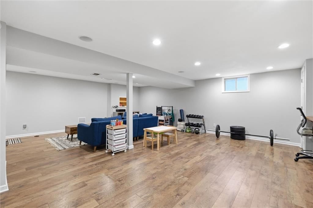 414 Kingsley Avenue — photo 16