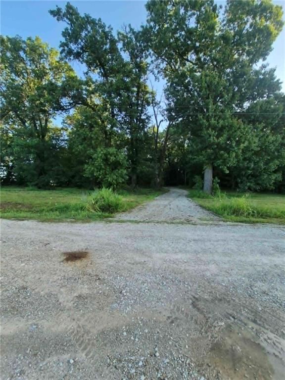 899 E Dade 4 Road — photo 12