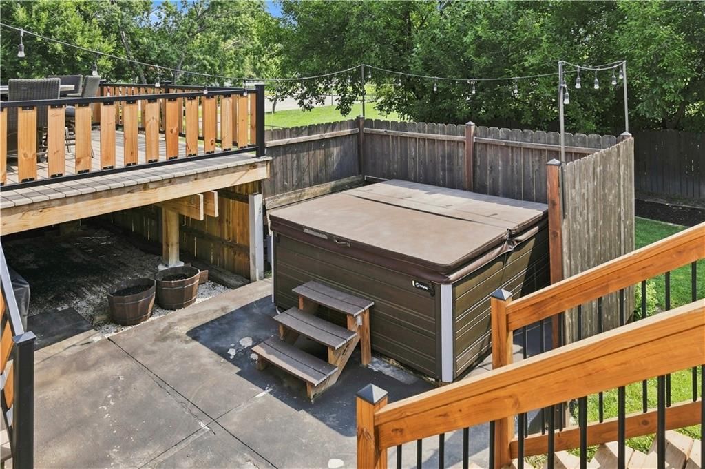 411 SE Claremont Street — photo 40