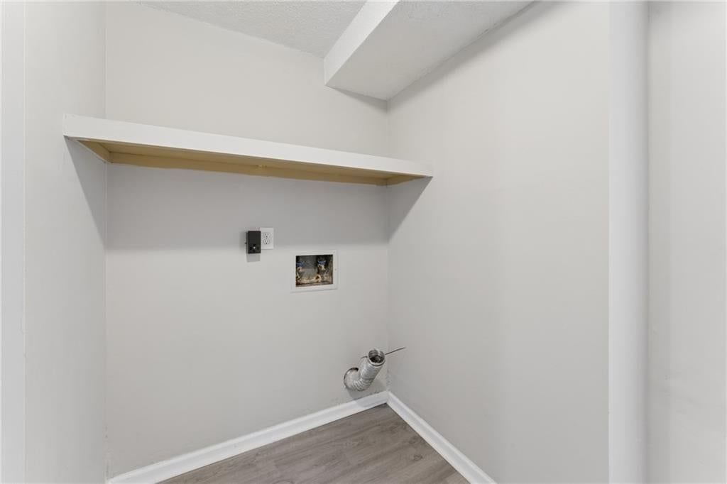 9505 Spring Valley Road — photo 9