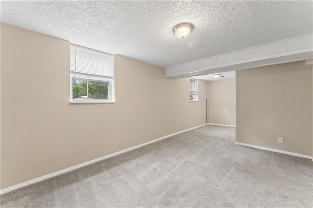 9505 Spring Valley Road — photo 13