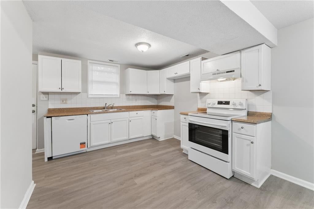 9505 Spring Valley Road — photo 17