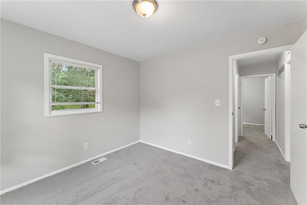 9505 Spring Valley Road — photo 25
