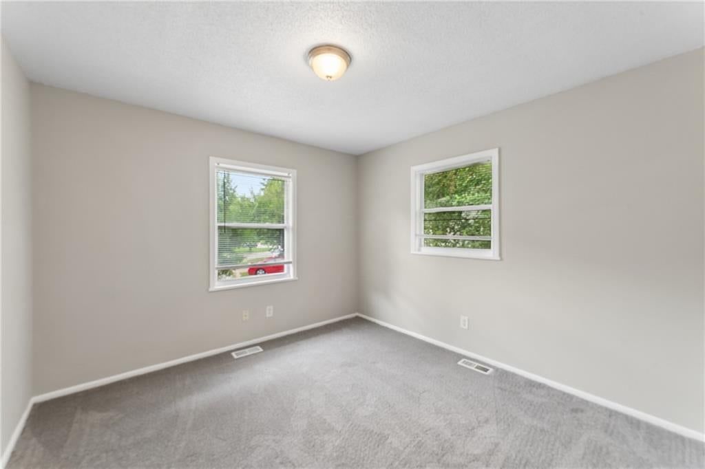 9505 Spring Valley Road — photo 26