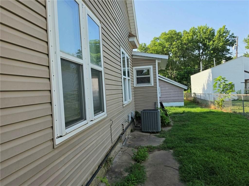510 W 2nd Street — photo 24