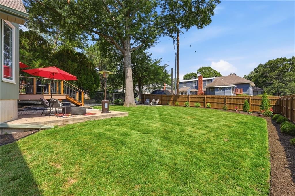 7500 W 98th Terrace — photo 40
