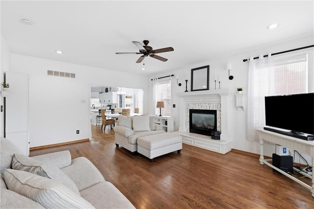 3371 S Cochise Avenue — photo 9