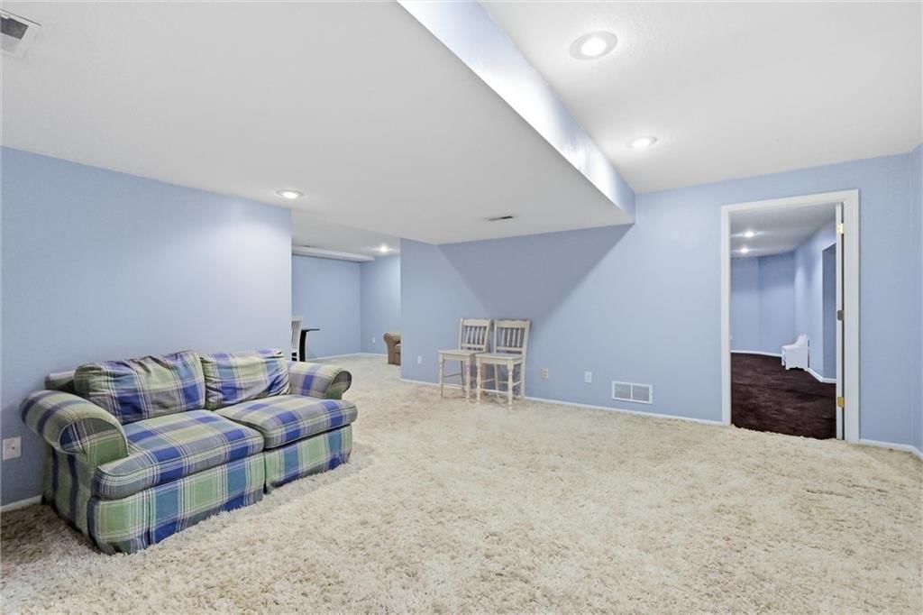 3371 S Cochise Avenue — photo 28
