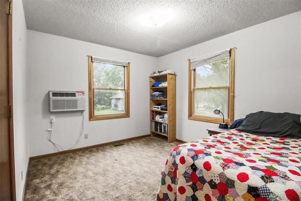703 E Maple Street — photo 14