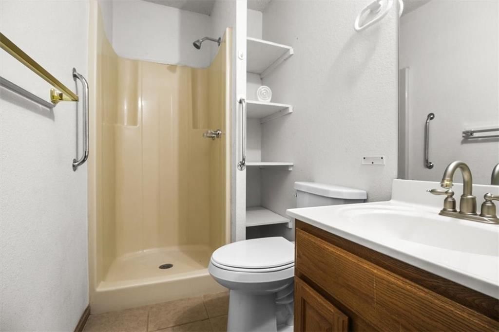 703 E Maple Street — photo 18