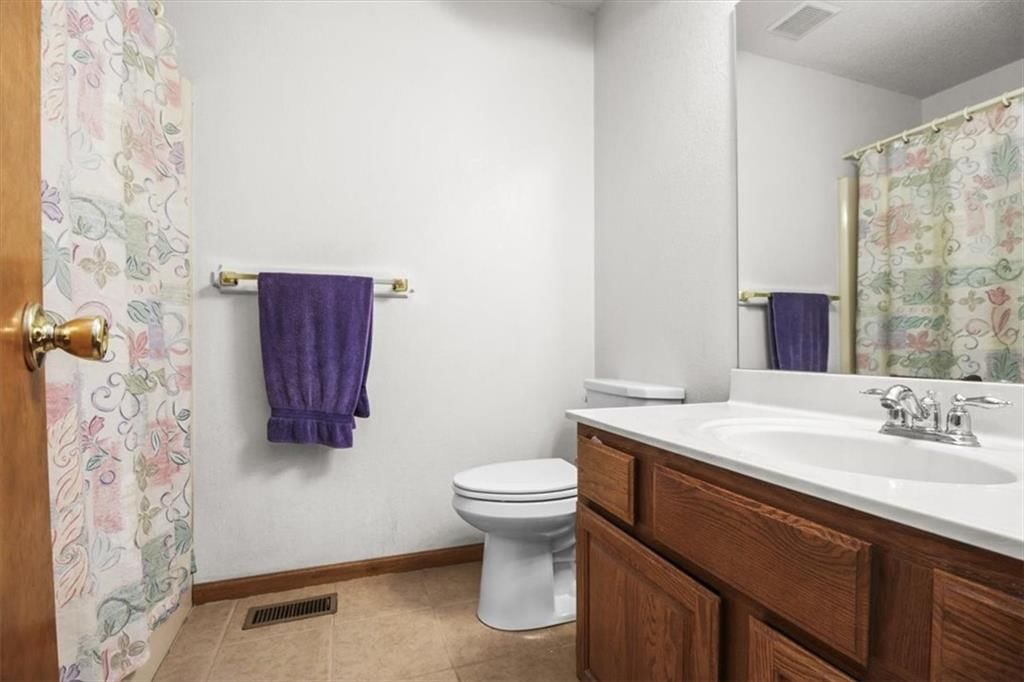 703 E Maple Street — photo 19