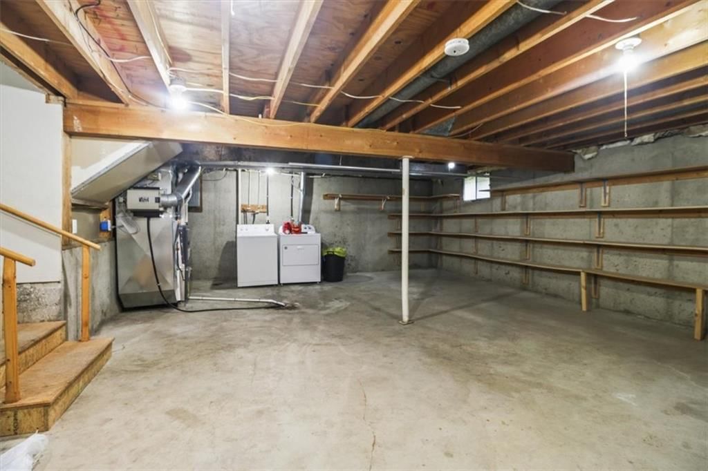 703 E Maple Street — photo 20