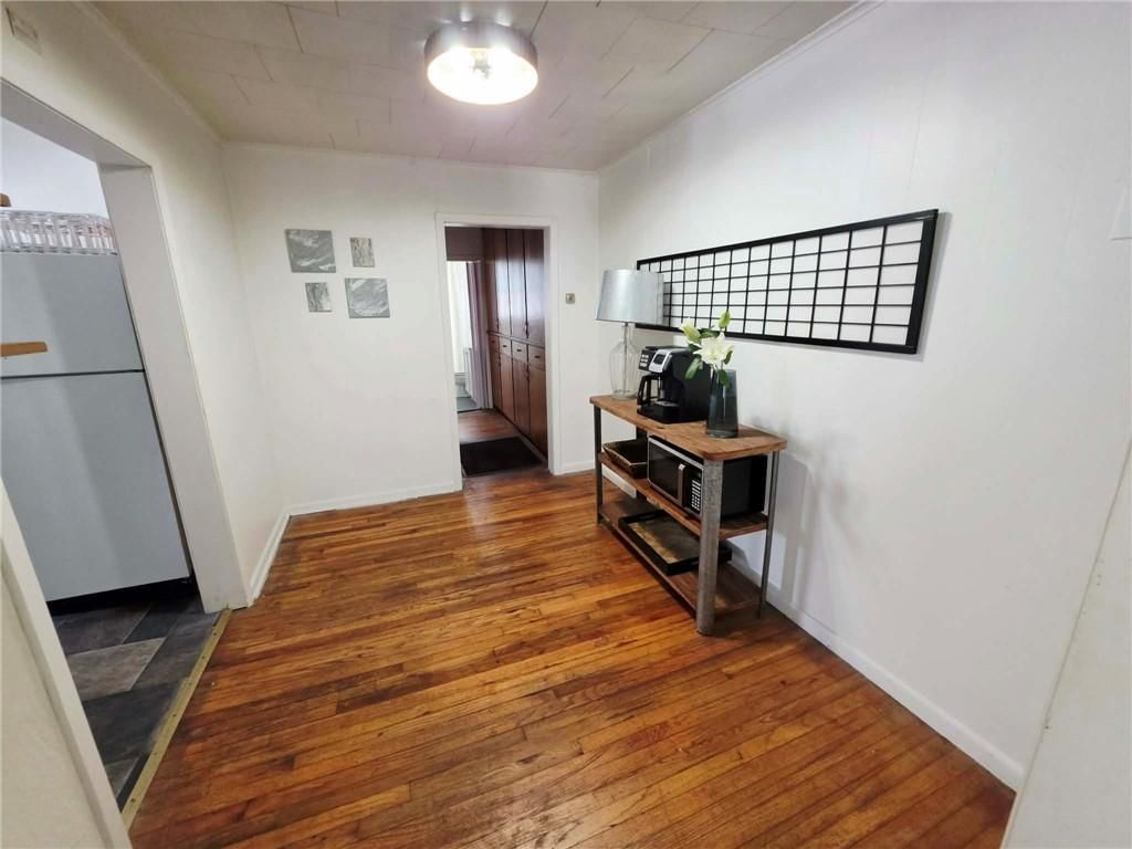 206 E 15th Street — photo 30