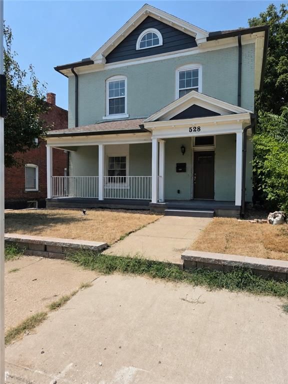 528 Park Avenue — photo 1