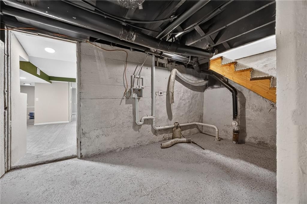 528 Park Avenue — photo 34