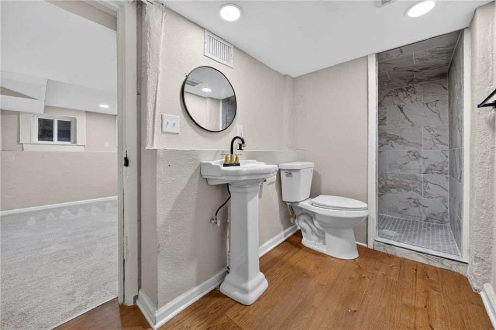 528 Park Avenue — photo 39