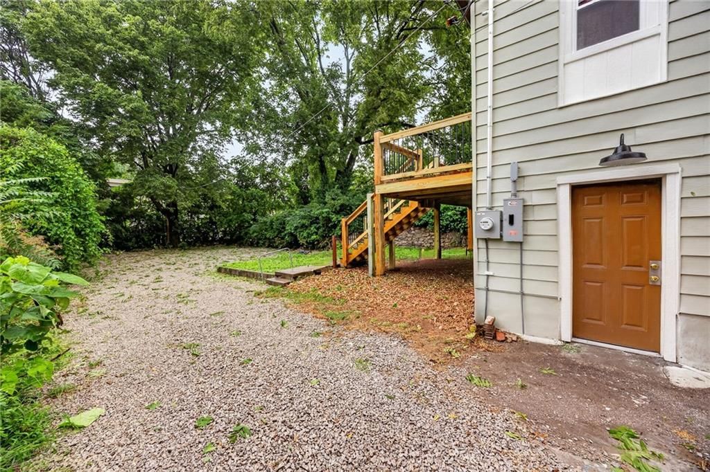 528 Park Avenue — photo 40
