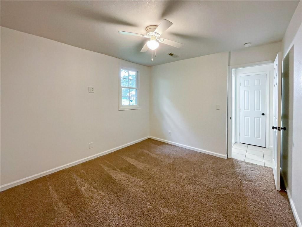 412 E Saline Street — photo 16