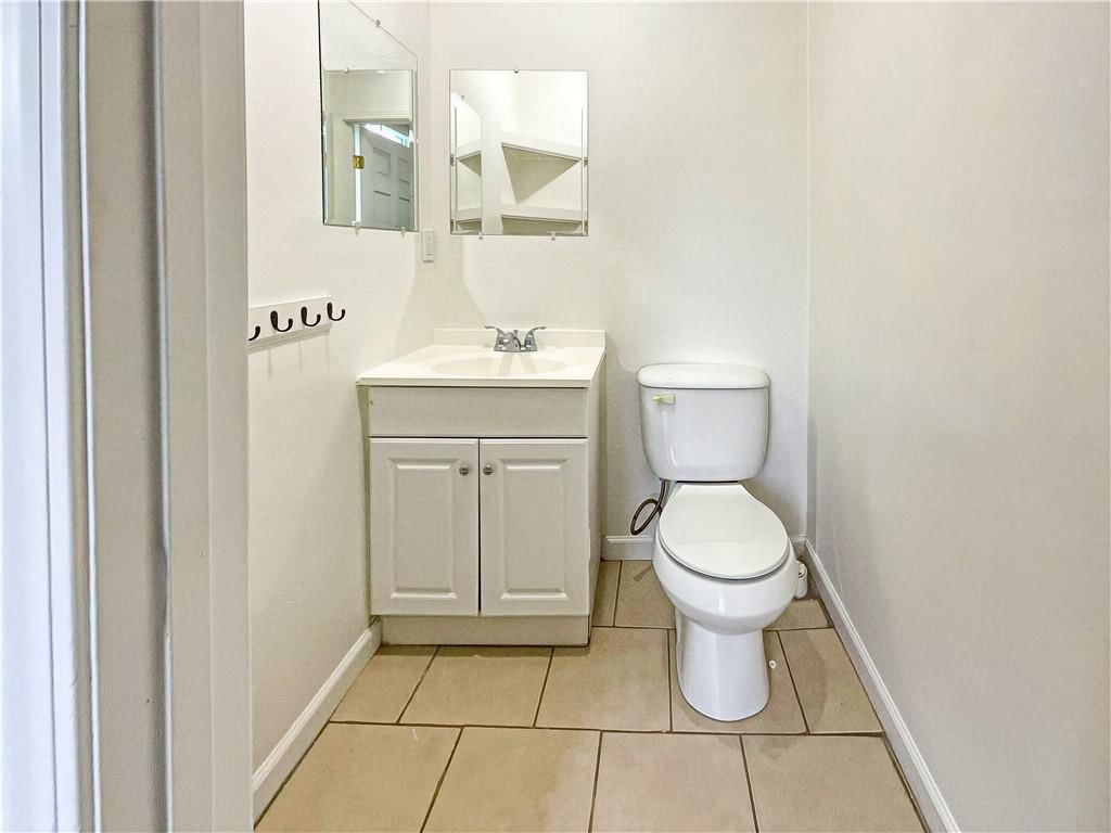 412 E Saline Street — photo 17