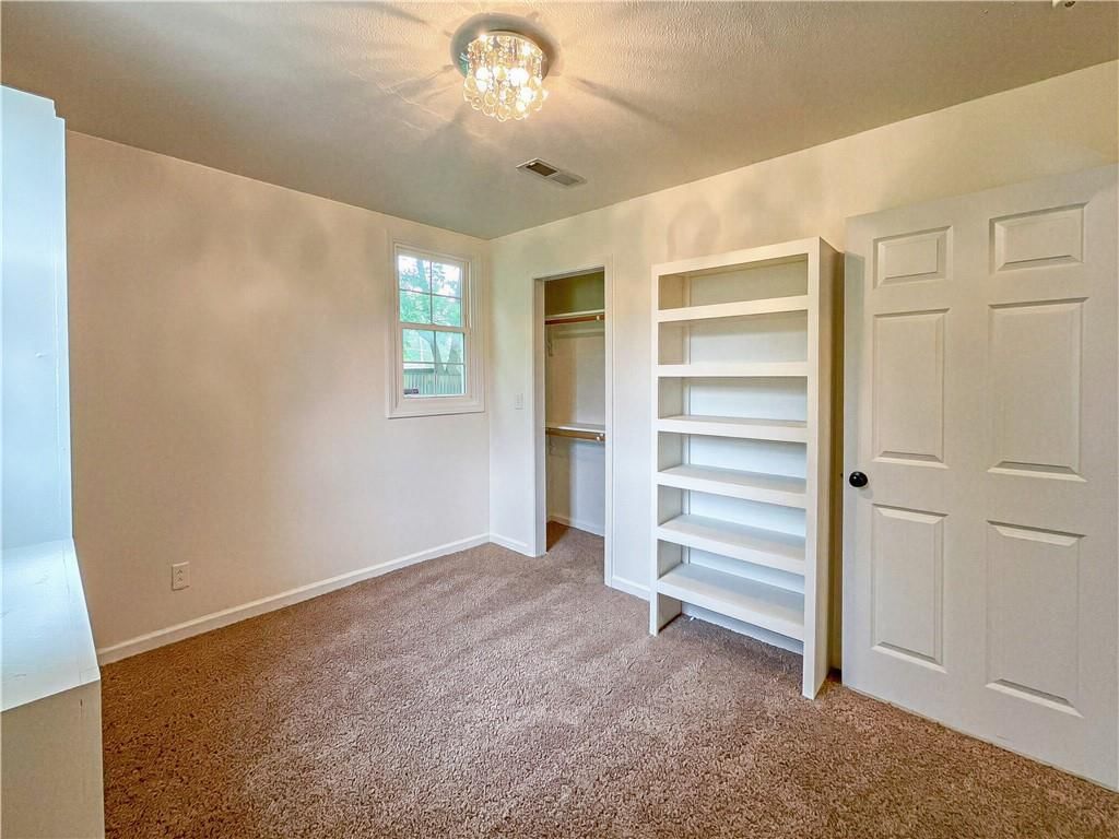 412 E Saline Street — photo 19