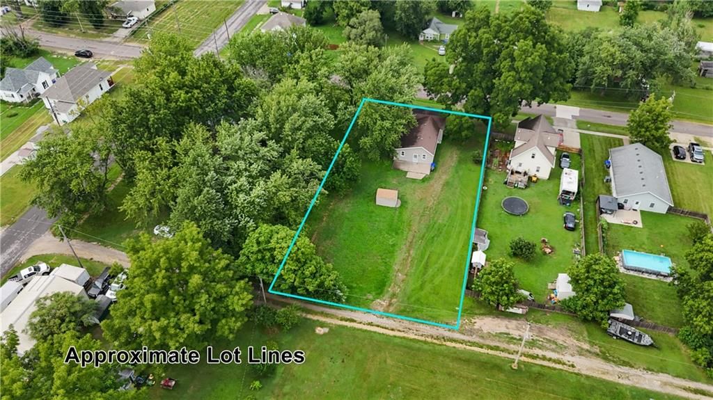 412 E Saline Street — photo 23