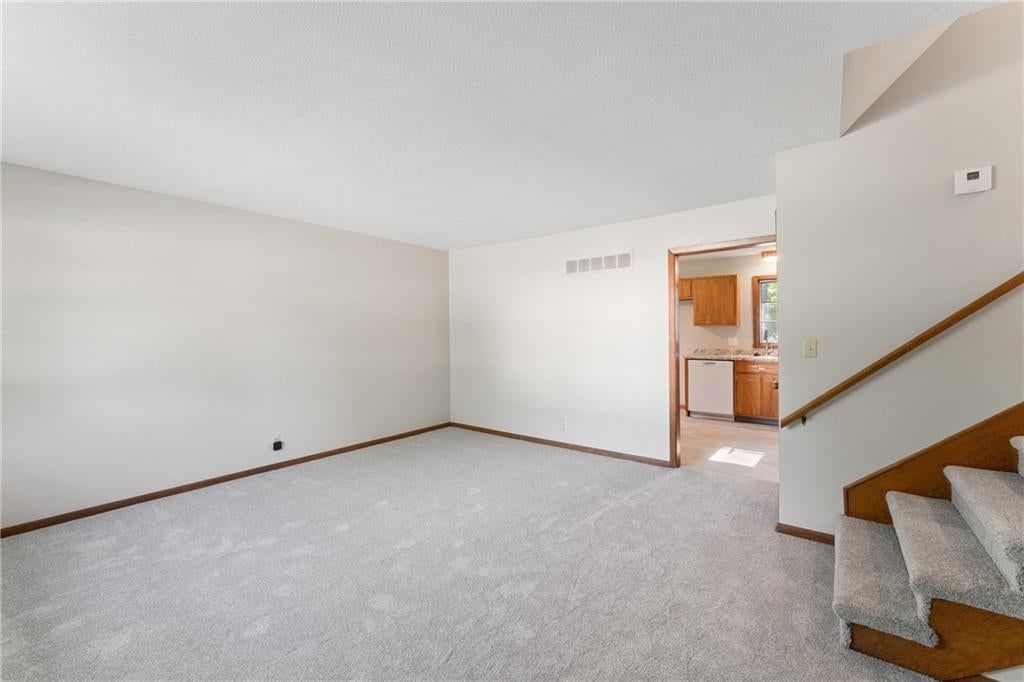 7817 England Drive — photo 6
