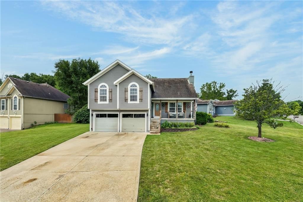 21417 E 50th Terrace Court — photo 2