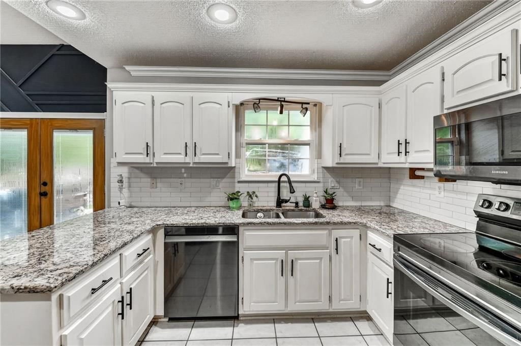 21417 E 50th Terrace Court — photo 23