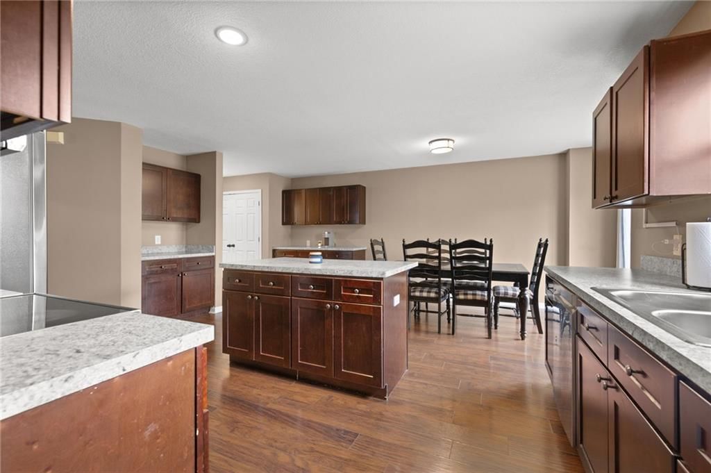 9824 N Overton Street — photo 7