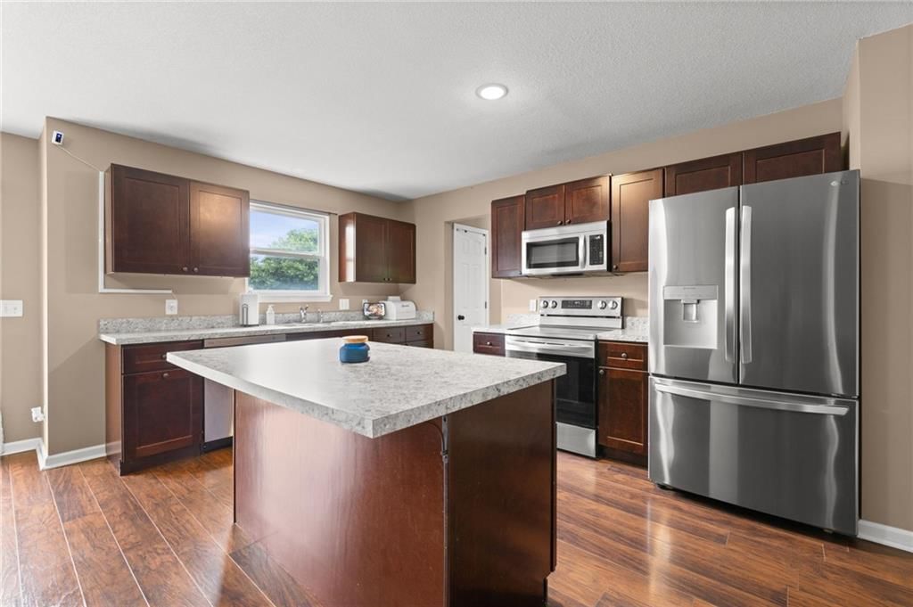 9824 N Overton Street — photo 8
