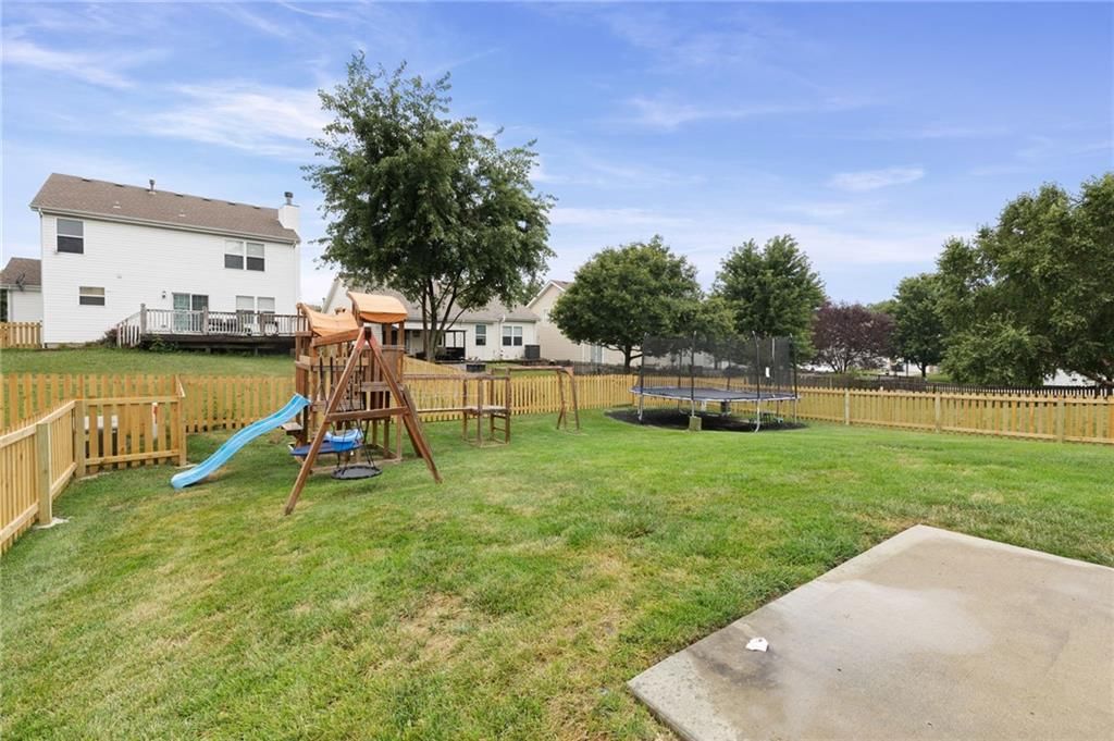 9824 N Overton Street — photo 33